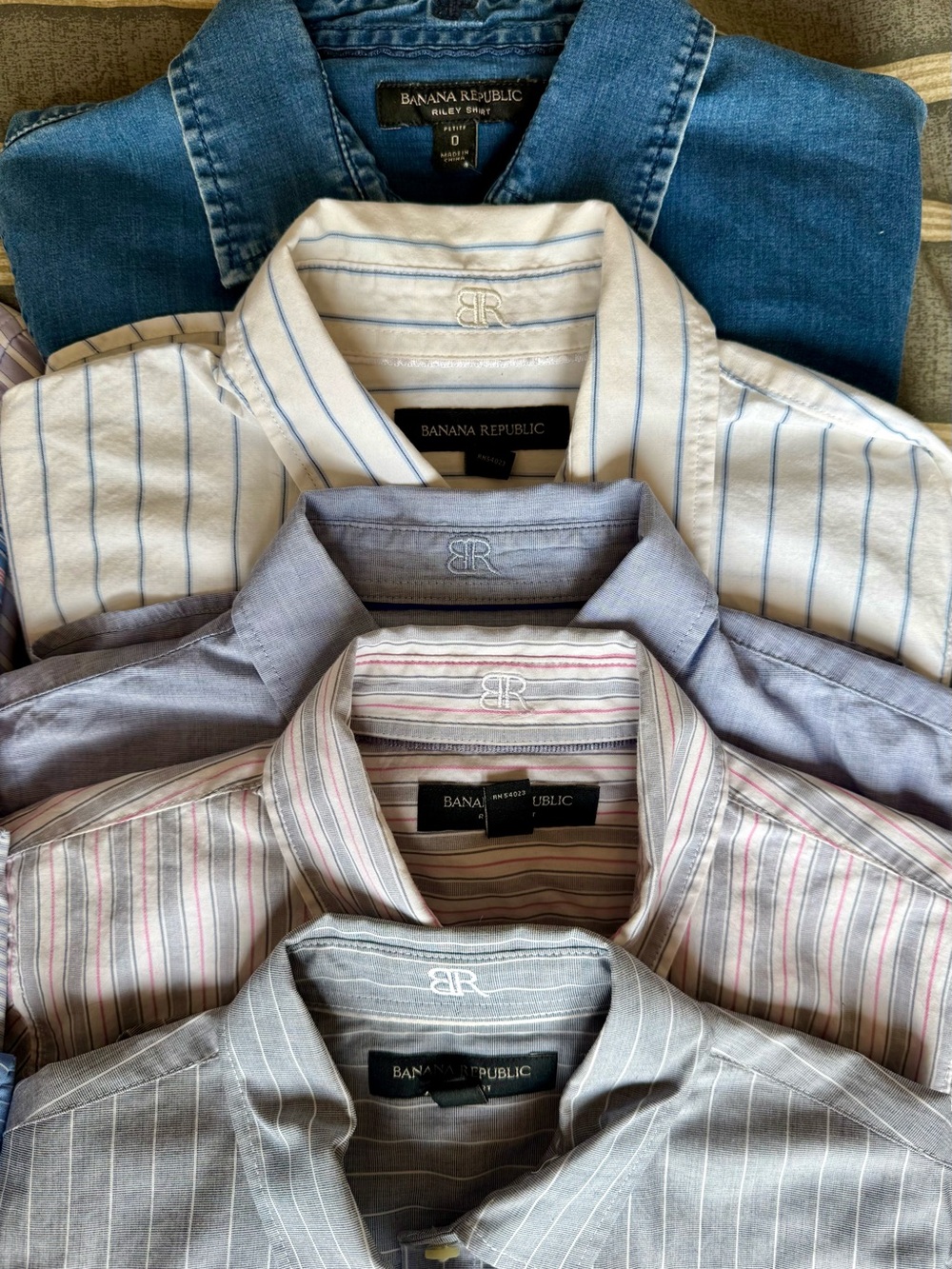 Banana Republic Petite Button-Down Shirt Bundle (PXS, 0P, 00P) - Picture 3 of 16
